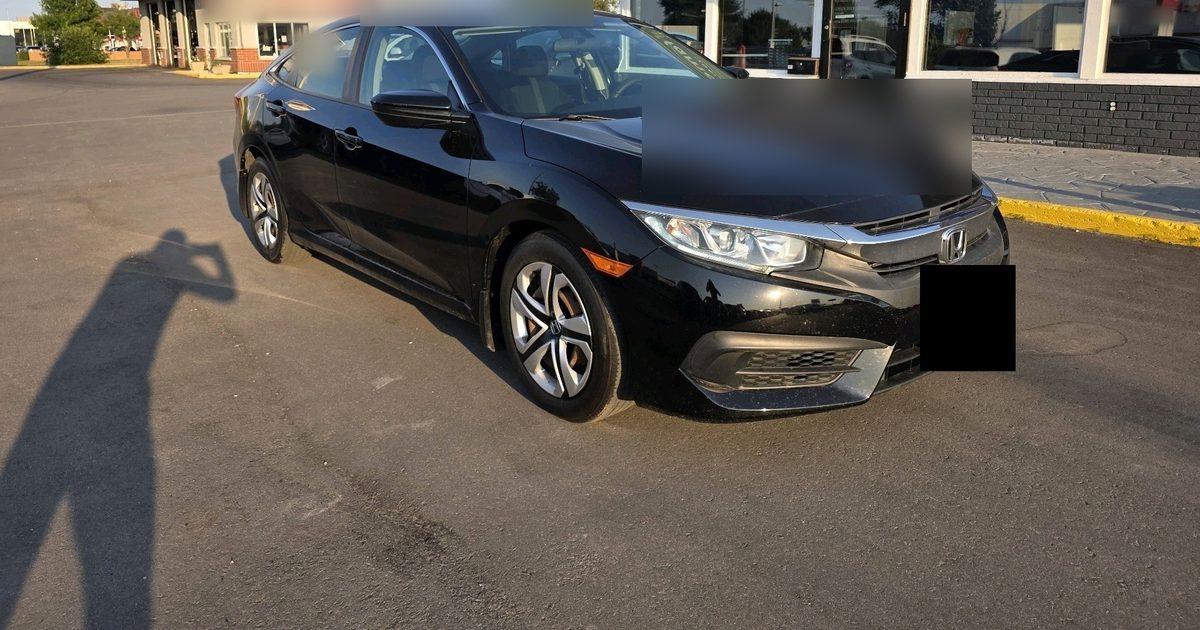 2016 Honda Civic photo 1