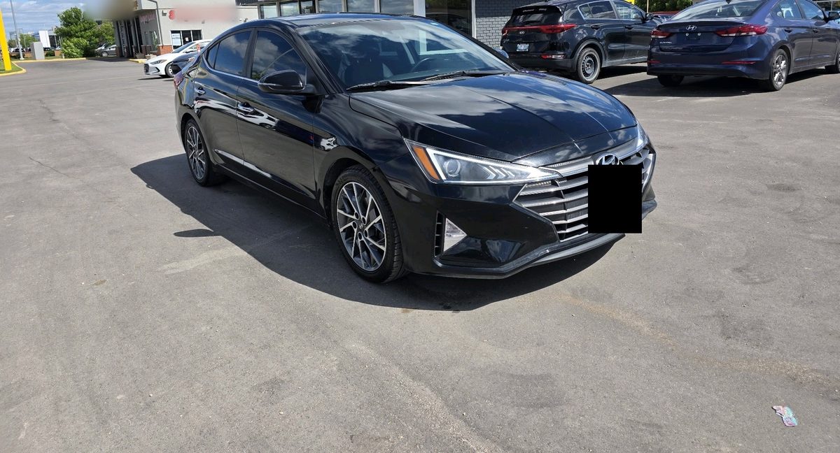 2020 Hyundai Elantra photo 1