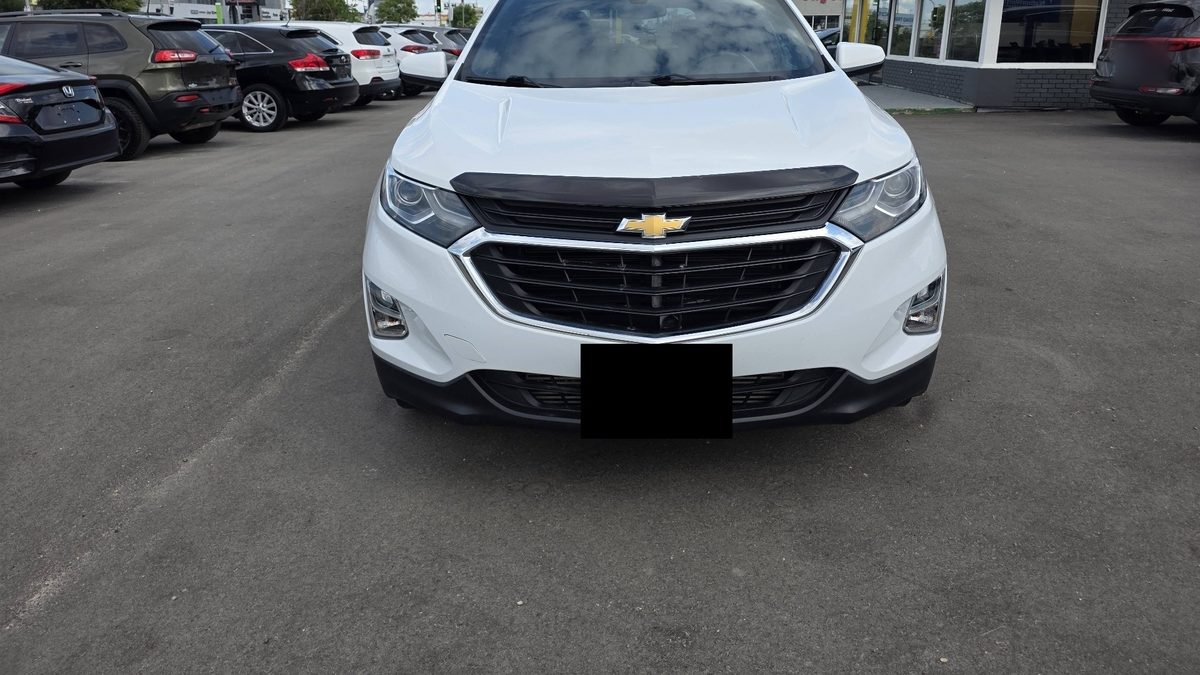2018 Chevrolet Equinox photo 2