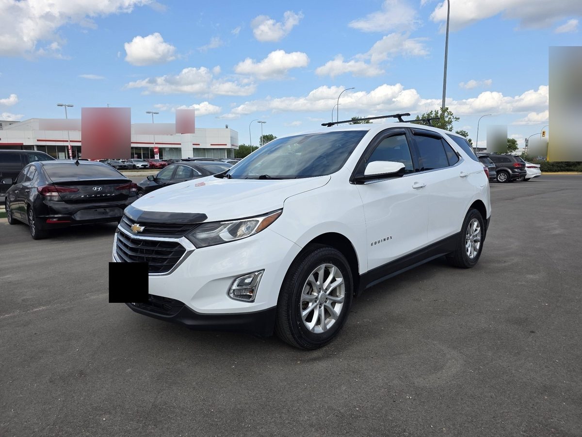 2018 Chevrolet Equinox photo 3